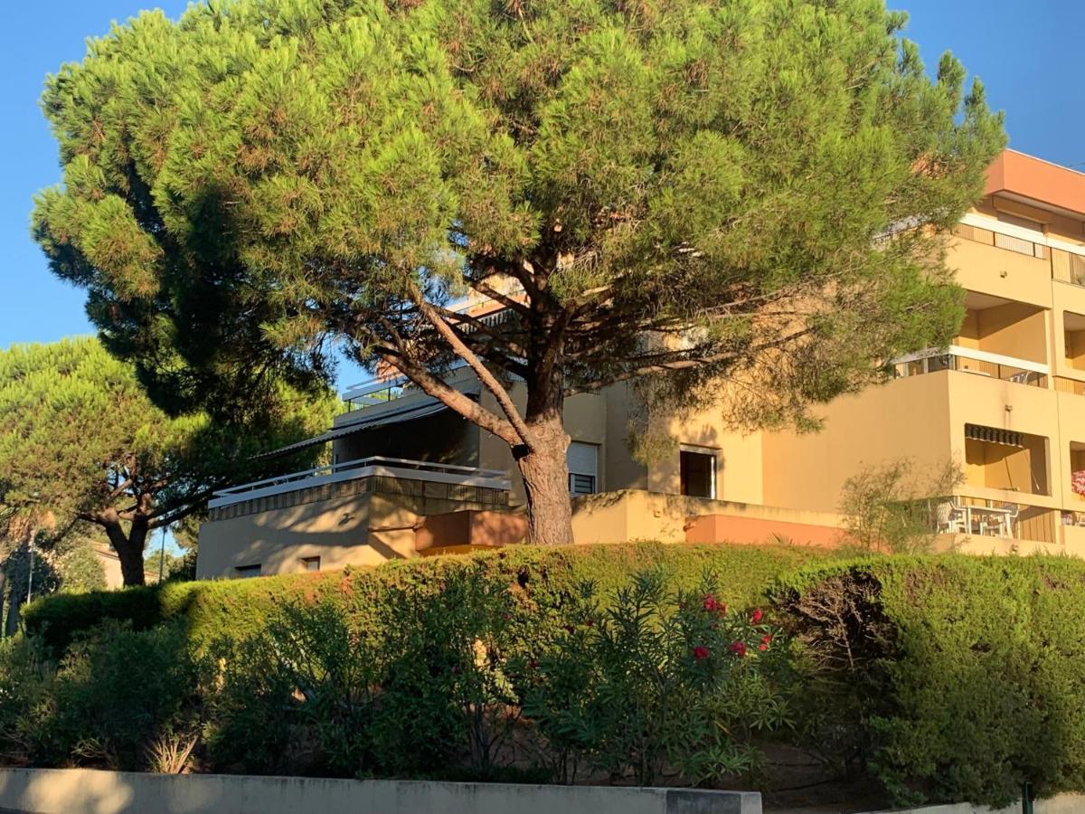 T2 Boulouris -St Raphael, 150 Metres De La Mer Saint-Raphaël 外观 照片