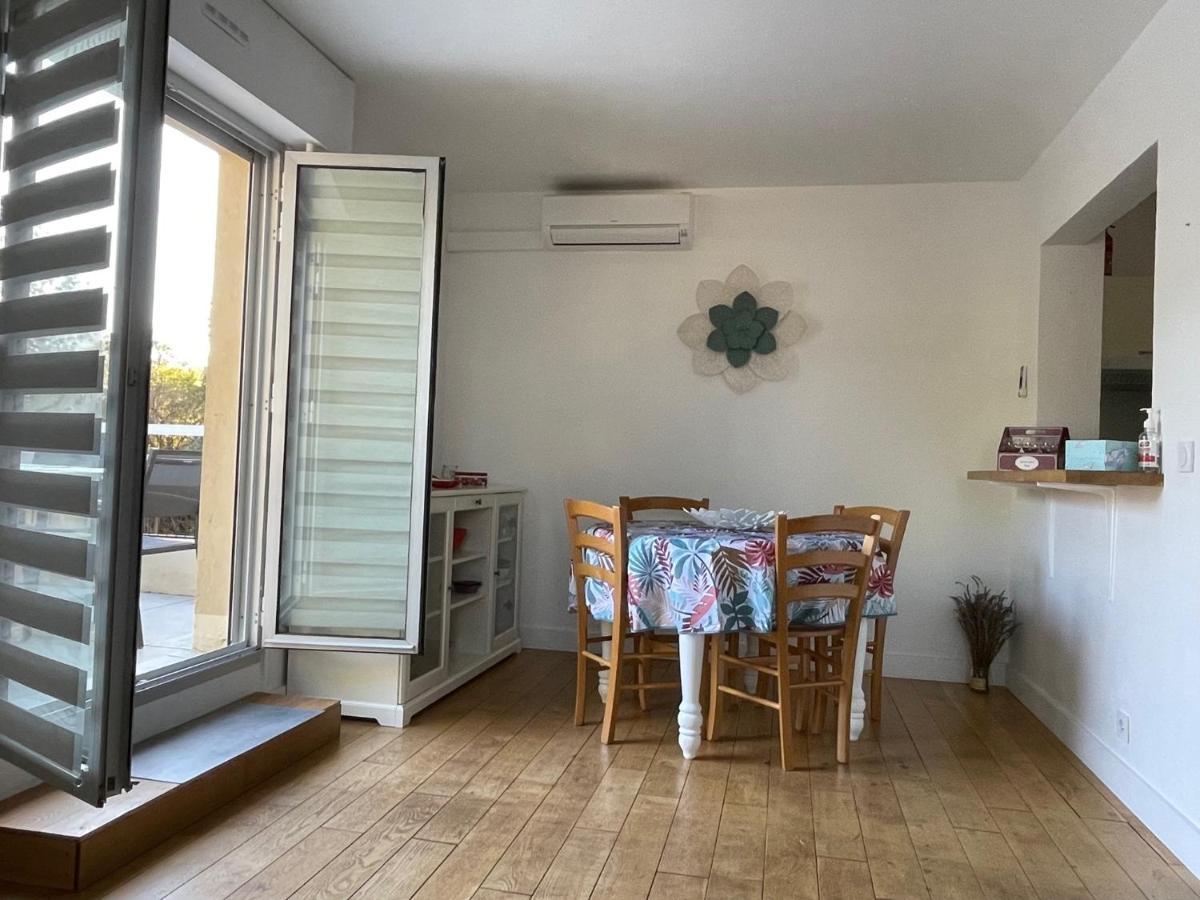 T2 Boulouris -St Raphael, 150 Metres De La Mer Saint-Raphaël 外观 照片